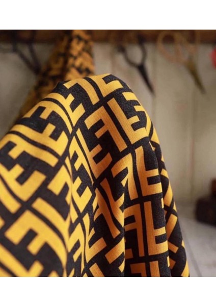 Flamlı Keten Fend•i Desenlidir Hardal Siyah Renkli fiyatları