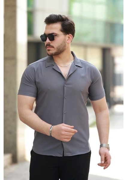 Erkek Apaj Yaka Kısa Kollu Gömlek