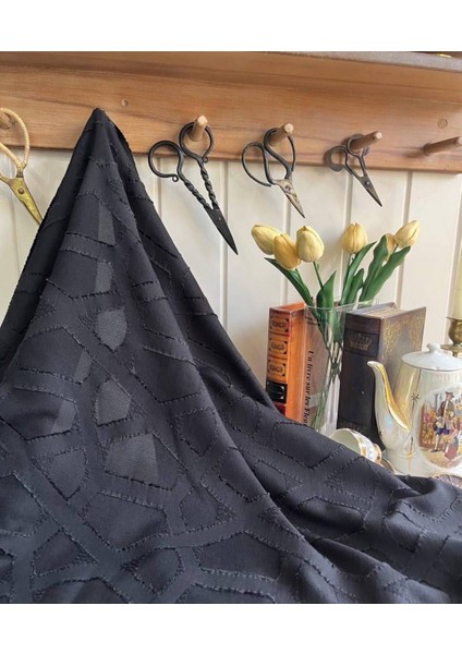 Ake•r Yakma Keten Muazzam Bir Kumaş Siyah Renkte