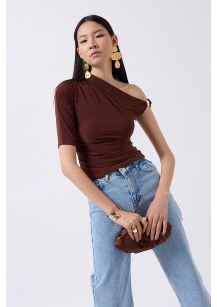 Aksesuar Detay Cutout Bluz