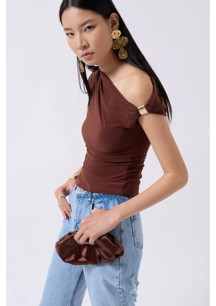 Aksesuar Detay Cutout Bluz modelleri