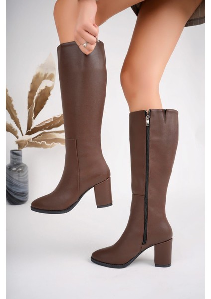 Kadın Taba Renk Diz Altı Topuklu Çizme – Günlük Rahat Şık Kışlık Bot, Sivri Burun Kahve Deri Çizme modelleri