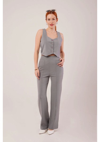 Kalın Askılı Düğmeli Yelek ve Pantolon Gri Takım