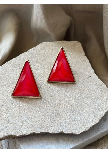 Kırmızı Taşlı Üçgen Küpe