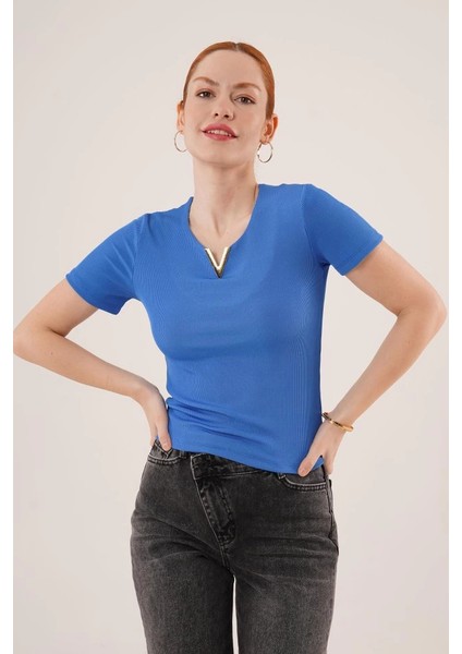 Kısa Kollu Yaka Detaylı Kaşkorse Saks Bluz