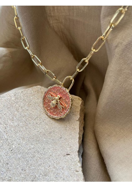 Turuncu Arı Uçlu Kolye