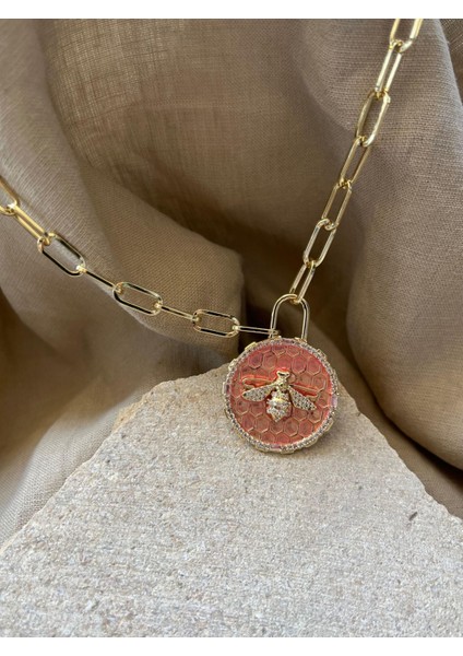 Turuncu Arı Uçlu Kolye fiyatları