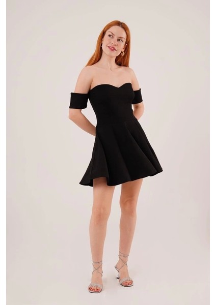 Kol Detaylı Straplez Siyah Mini Elbise modelleri