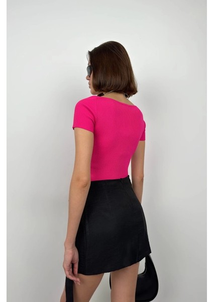 Kare Yaka Triko Bluz fırsatları