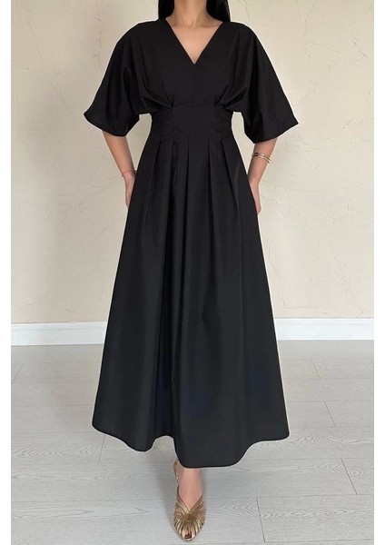 Siyah Pileli Uzun Elbise fırsatları