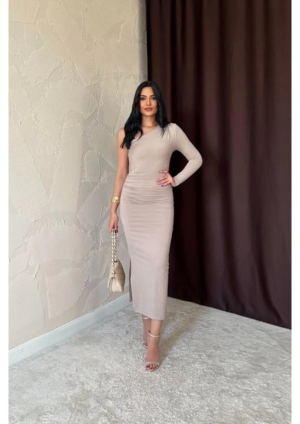 Bej Büzgü Detaylı Tek Omuz Elbise