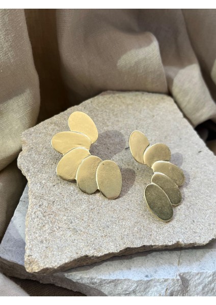 Altın Renkli Sıralı Yaprak Küpe fiyatları