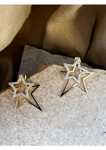 Altın Renkli Taşlı Iki Yıldızlı Küpe modelleri