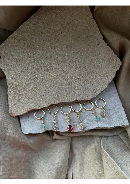 Taş Detaylı Altılı Küpe fiyatları