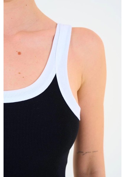 Iki Renkli Atlet - Siyah-Beyaz fırsatları