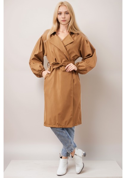 Kadın Kuşaklı Kruvaze Yaka Taba Kolu Lastikli Trençkot