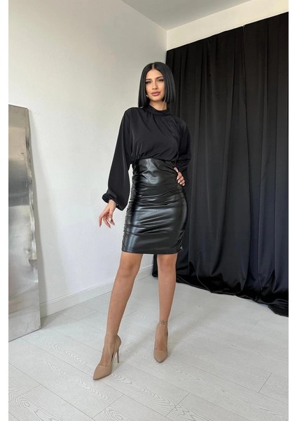 Siyah Deri Elbise