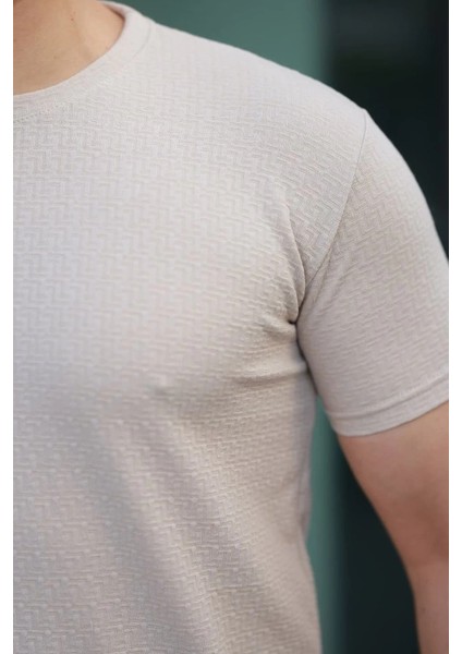 Erkek Kısa Kollu Zigzag Desenli T-Shirt fiyatları