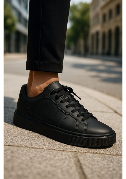 Siyah Sneakers Kombin Ayakkabısı fırsatları