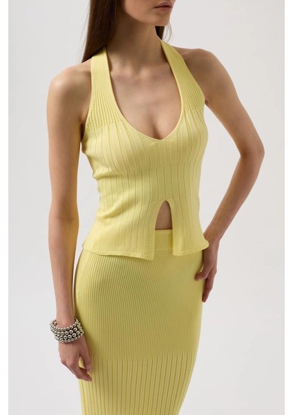 V Detay Dokulu Crop Bluz fırsatları