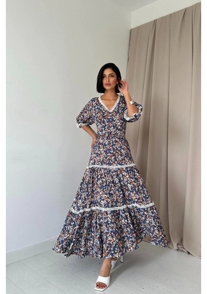 Desenli Sırtı Dekolteli Brode Elbise