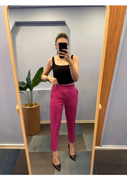 Bel Lasti̇kli̇ Düğmeli̇ Pantolon