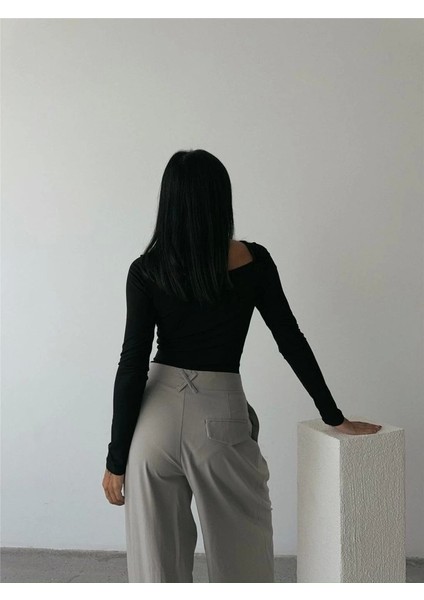 Sandy Bodysuit Önden Bağlama Detaylı - Siyah fırsatları