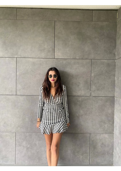 Kadın Uzun Kollu Kruvaze Yaka Kazayağı Mikro Mini Boy Elbise modelleri