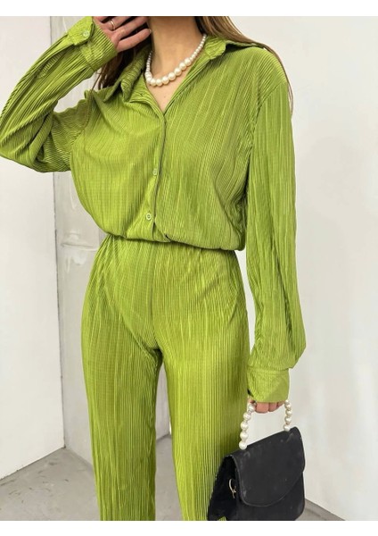 Bayrama Özel Kadın Düşük Omuz Salaş Gömlek ve Yırtmaç Detay Ispanyol Paça Pantolon modelleri