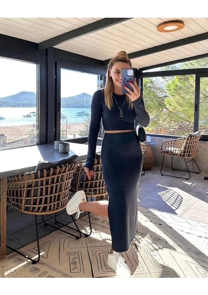 Kadın Soft Kaşkorse Kumaş Bluz ve Yırtmaç Detaylı Etek Ikili Takım