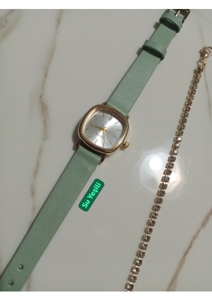 Kadın Kol Saati Su Yeşili Kordon Retro Still Marka Model Vintage Oval Suyolu Bileklikli - Gold Kasa 0021