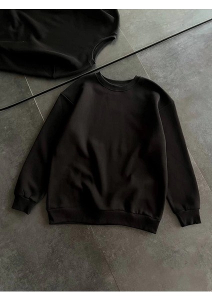 Kışlık Bisiklet Yaka Üç Iplik Basic Sweatshirt - Siyah fırsatları
