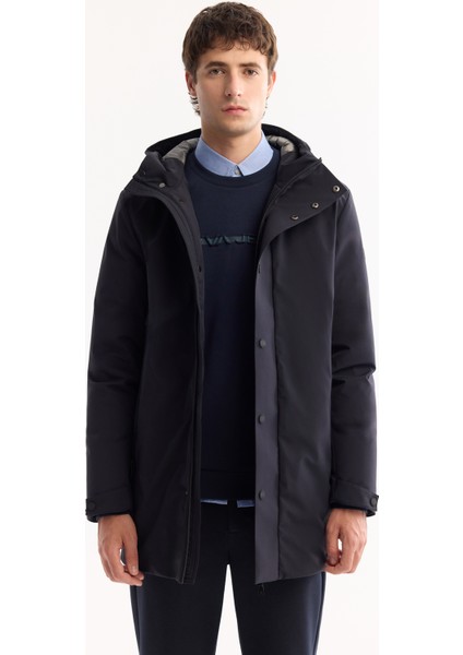 Erkek Lacivert Kapüşonlu Su İtici Rüzgar Geçirme -7 Dereceye Dayanıklı Regular Fit Mont A52Y6126