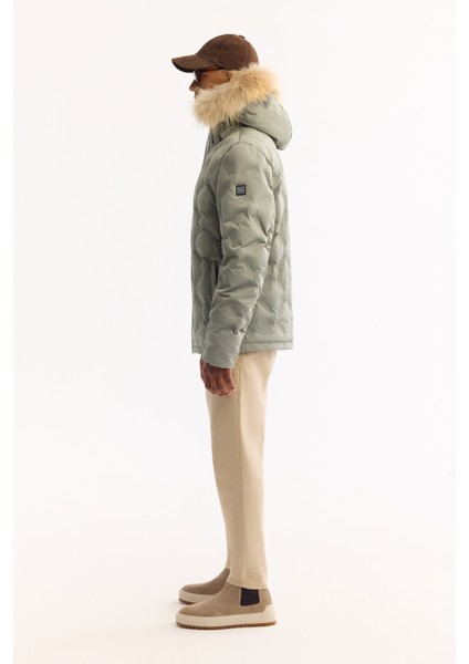 Erkek Nil Yeşili Kapüşonlu %100 Kaz Tüyü Su İtici Rüzgar Geçirmez -10°CDayanıklı Mont A52Y6166 modelleri