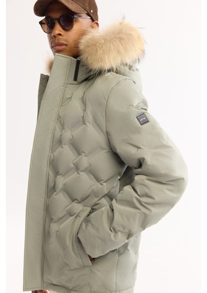 Erkek Nil Yeşili Kapüşonlu %100 Kaz Tüyü Su İtici Rüzgar Geçirmez -10°CDayanıklı Mont A52Y6166