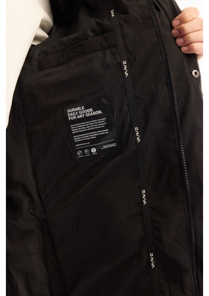 Erkek Siyah Kapüşonlu Su İtici Rüzgar Geçirmez -10°C Dayanıklı Uzun Şişme Mont A52Y6125 fırsatları