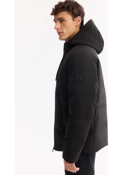 Erkek Siyah Kapüşonlu Su İtici Rüzgar Geçirmez -7°C Dayanıklı Şişme Comfort Fit Mont A52Y6184