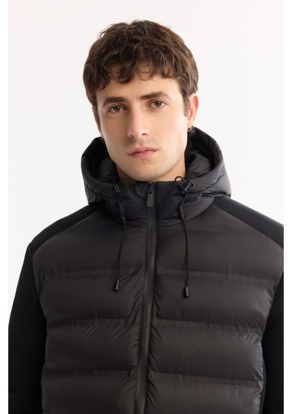 Erkek Siyah Kapüşonlu Su İtici Rüzgar Geçirmez -10°C Dayanıklı Şişme Comfort Fit Mont A52Y6155 fiyatları