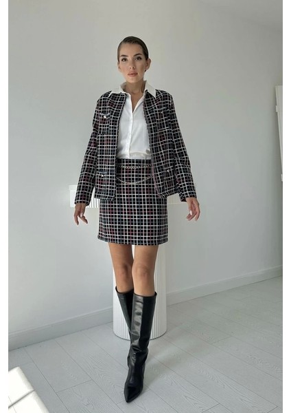 Siyah Önü Açık Ceket ve Eteği Zincirli Takım fiyatları