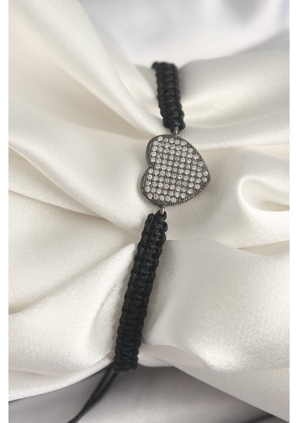 Pirinç Füme Renk Zirkon Taşlı Kalp Figür Asansörlü Makrome Model Kadın Bileklik