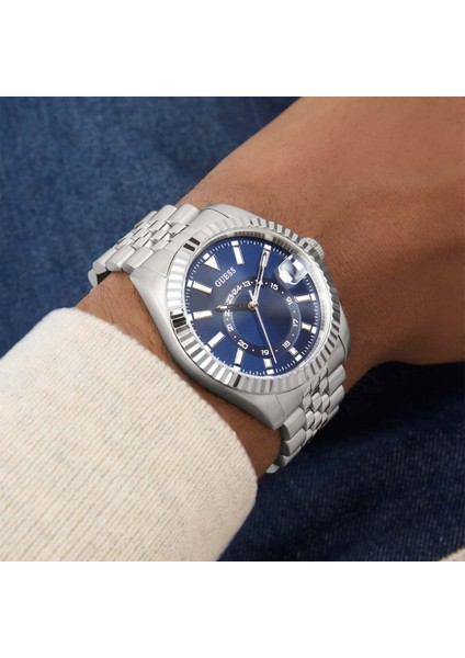 GUGW0977G1 Erkek Kol Saati