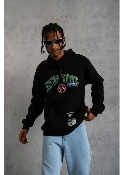 Erkek Baskılı Kapüşonlu Sweatshirt - Siyah modelleri