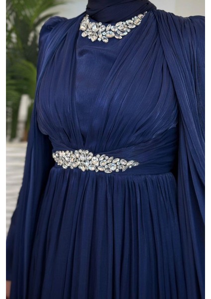 Solea Kolları Pelerinli Taşlı Abiye Lacivert fırsatları