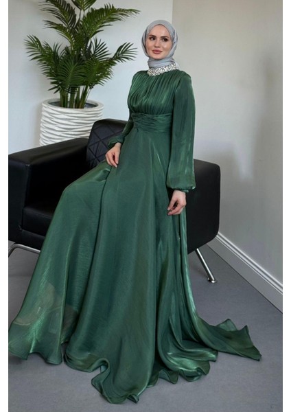 Talya Boynu Taşlı Abiye Zümrüt