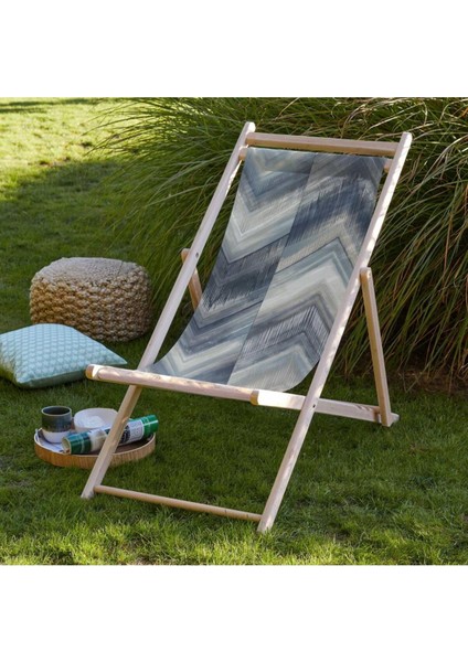 Mavi Geometrik Katlanır Şezlong (Ahşap Fırınlanmış Gürgen Ağacı, Süet Kumaş) fırsatları