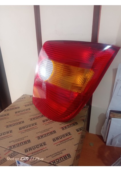 Palio Sağ Hb Stop Lambası 1996-2001 Ithal Eskı Model Komple Duysuz Yolcu Tarafı