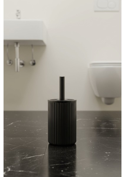 Lines Serisi Siyah Akrilik Tuvalet Fırçası – Silindir Standlı, 34CM, Kolay Temizlik - 3371 fırsatları
