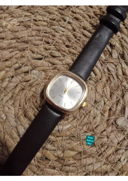 Retro Still Marka Model Vintage Oval Gold Kasa - Koyu Kahve Kordon Kadın Kol Saati 0021