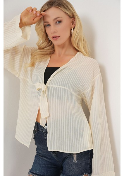Kadın BDART Fiyonk Bağlamalı Sırsız V-Yaka Bluz Krem Doğal fırsatları