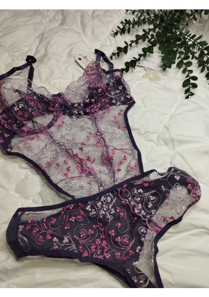 Mürdüm Balenli Desteksiz Transparan Işlemeli Brode Bodysuit fiyatları